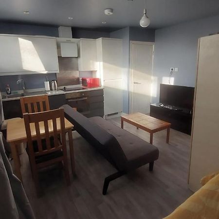 Modern Studio Maidstone - Redecorated Oct 2023 Esterno foto