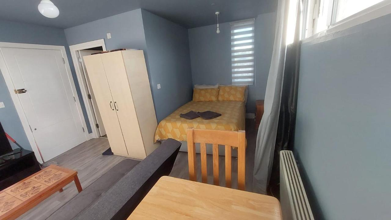 Modern Studio Maidstone - Redecorated Oct 2023 Esterno foto